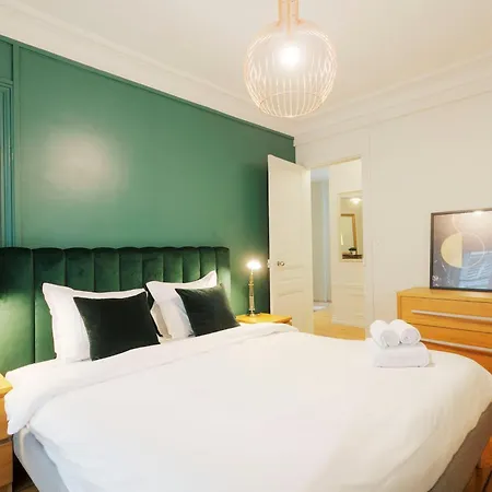 Apartment & Palais Royal - 1br - Vacation Paris